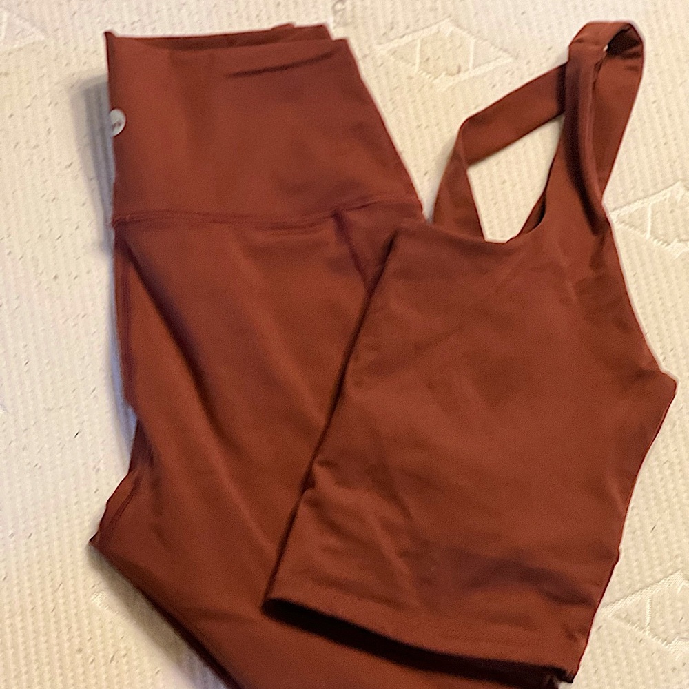 Senita Shakti leggings and Harmony crop top